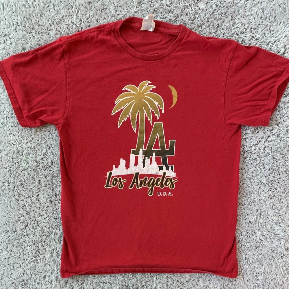 Vintage Los Angeles Palm Tree T-Shirt. Medium. Delta Pro Weight.